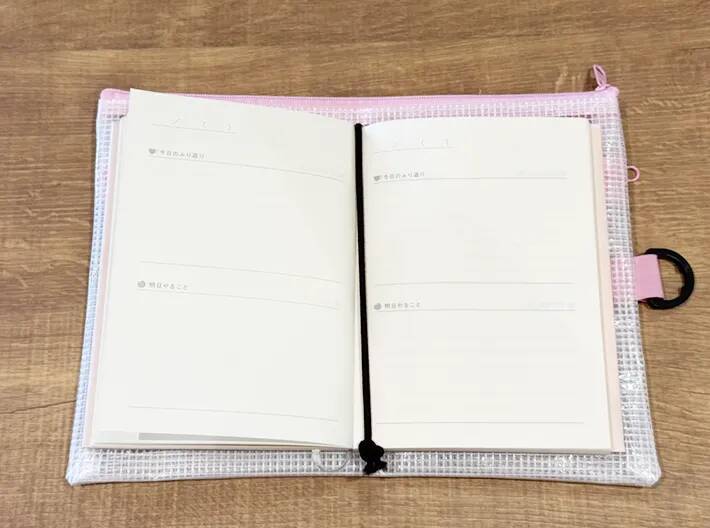 100均のメッシュポーチに穴を開けると…？　できたものに「これ考えた人天才！」