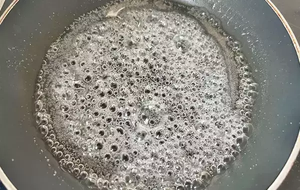 「ほったらかしで完成！　トロトロ『炊飯器おやつ』に「一晩でなくなった」「子供が大喜び」」の画像