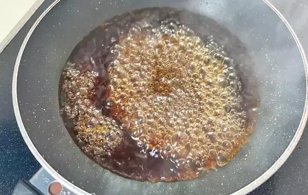 「ほったらかしで完成！　トロトロ『炊飯器おやつ』に「一晩でなくなった」「子供が大喜び」」の画像