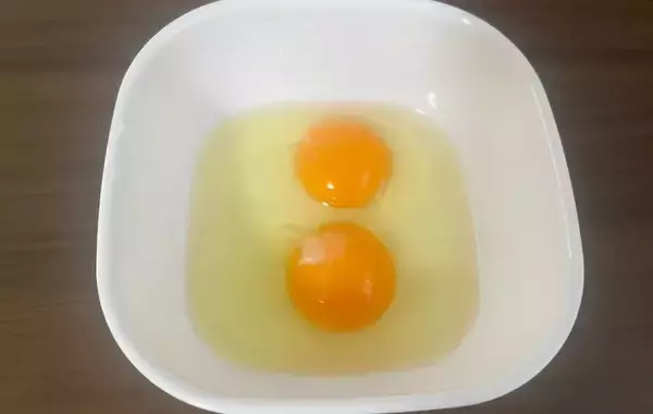「【調理10分】ほうれん草1袋ペロリ！　おひたしじゃない食べ方に「夫が絶賛」」の画像