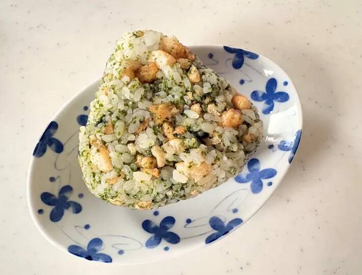 高校生息子が「めっちゃおいしかった！」　おにぎりに入れた『意外な具材』とは…【5分レシピ】