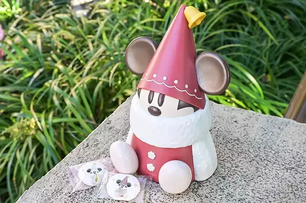 「【クリスマス限定】発売直後から品薄！　ディズニーの『飾れるお土産』がフィギュア級の存在感」の画像