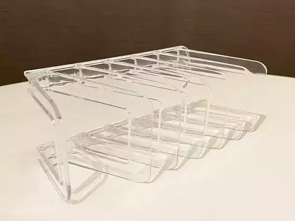 「100均の『ハンカチスタンド』をハンカチに使わず？　じゃない使い方に「取り出しやすくて便利！」」の画像
