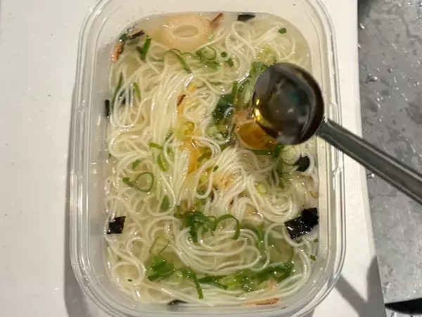 そうめん1束を500Wレンジでチン！　手順4つで作れる10分レシピが「絶品！」