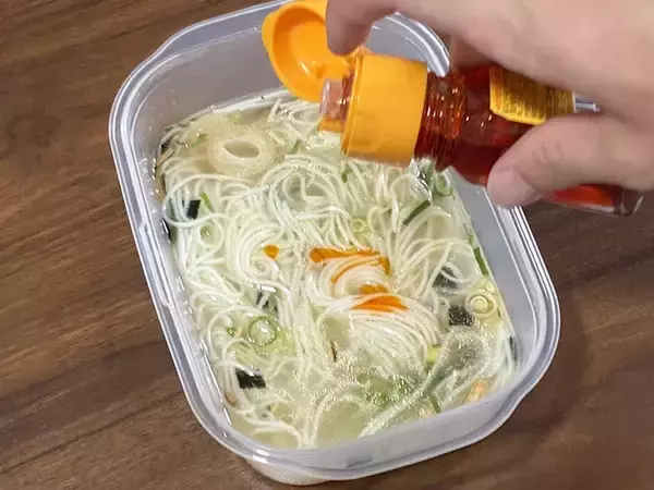 「そうめん1束を500Wレンジでチン！　手順4つで作れる10分レシピが「絶品！」」の画像