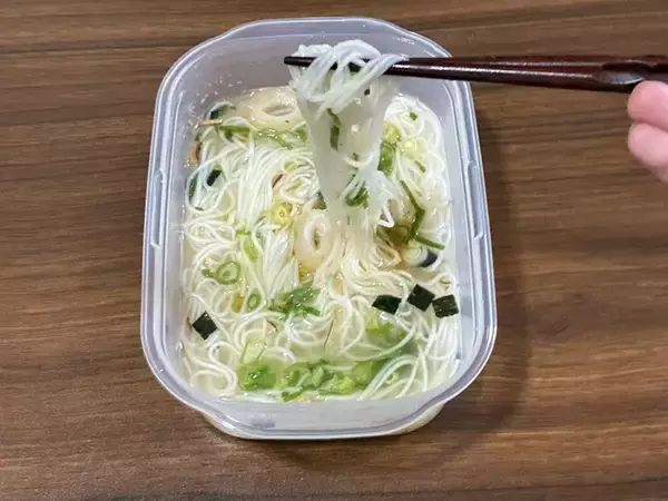 「そうめん1束を500Wレンジでチン！　手順4つで作れる10分レシピが「絶品！」」の画像