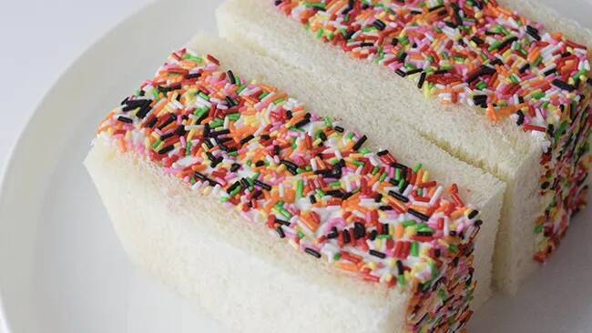 女性が作ったサンドイッチ　10万『いいね』の中身に「なんてこった…」「平成世代にはこれ！」