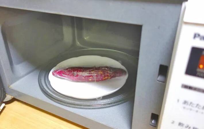 サツマイモ1本あればいい！　材料3つだけ『サツマイモのハッセルバック』の作り方