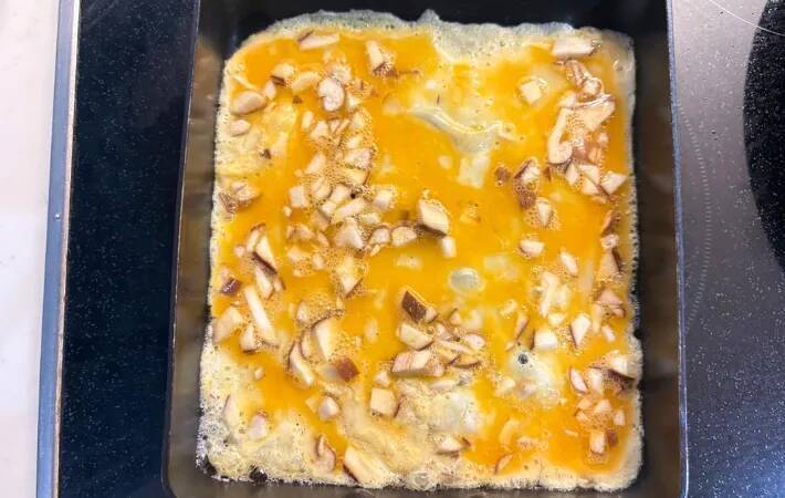 玉子焼きに『1個』入れるだけ！　みじん切りにした具材に「いつもより旨味アップ」