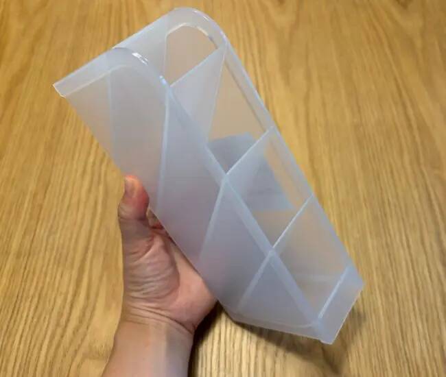試してみて驚いた！　セリア『ペンスタンド』の収納力が「想像以上」だった