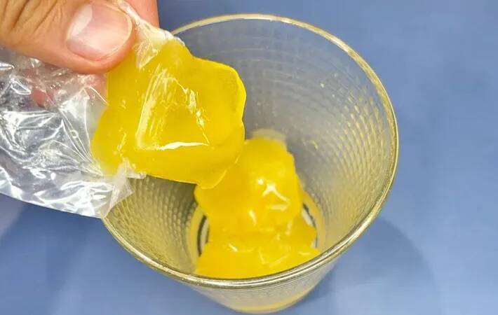 ダイソーの『アイスバッグ』、水を凍らせるだけじゃない！　110円で「夏の困りごと」を解決