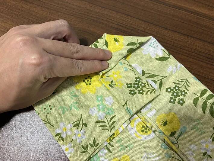 手ぬぐいが便利な『バスケット』に！　1分で試せる簡単な折り方