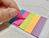 「ふせんを一番上から剥がすのは待った！　めくる順番を変えるだけ裏技がすごい【文房具の裏技4選】」の画像2