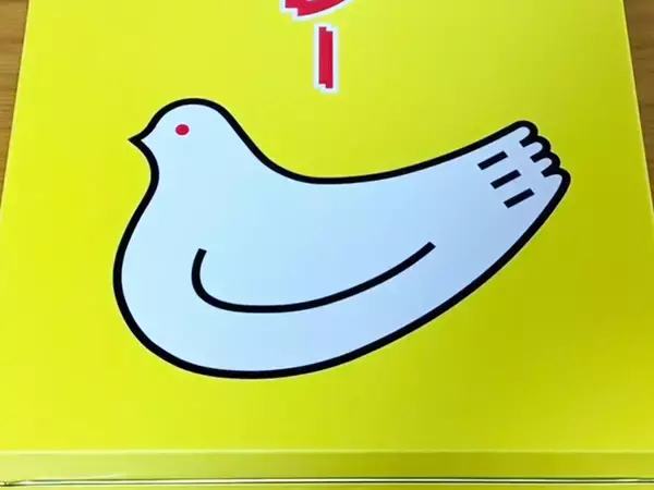 捨てられずに溜まった『お菓子の缶』はこう使う！　付属の仕切りを生かした整理術が、こちら