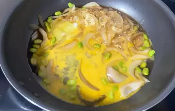 「その発想はなかった！　玉子丼に“あの夏野菜”を足すだけで夫絶賛の神レシピに大変化」の画像
