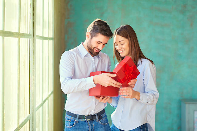 彼氏へのサプライズにおすすめのプレゼント3つ 21年1月11日 エキサイトニュース