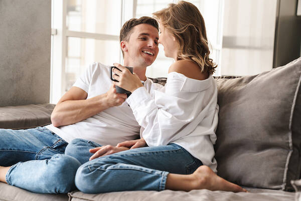 愛が深まる カップルにおすすめなイチャイチャ行動3選 21年1月22日 エキサイトニュース