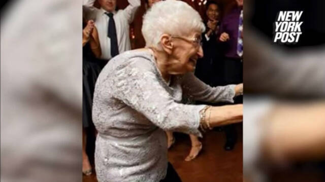 おばあちゃんの曲がった背中が ぴんっ と伸びた驚きの方法とは 動画 16年8月24日 エキサイトニュース