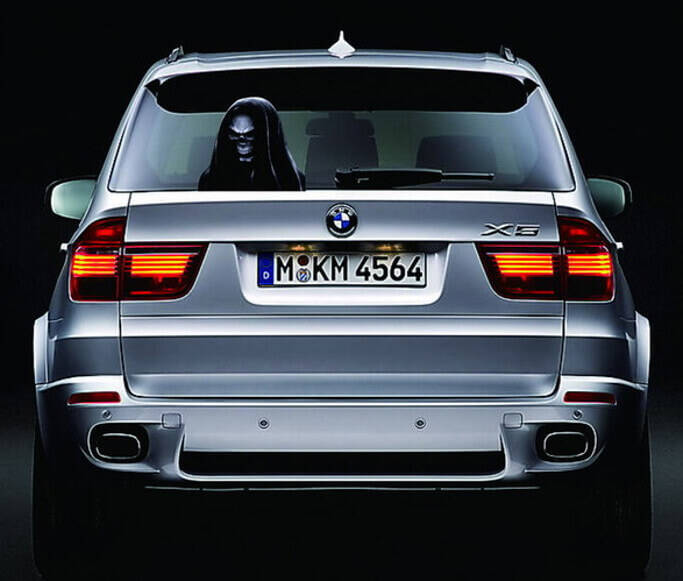 後続車の迷惑なハイビームを警告する 貞子ステッカー が怖すぎる 16年11月23日 エキサイトニュース