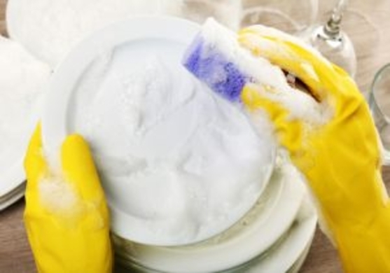 食器用洗剤で洗車できるのか 代用できなくない 塗装劣化の恐れ エキサイトニュース
