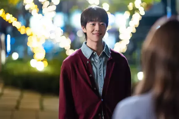 「「Eye Love You」から2年...チェ・ジョンヒョプの愛嬌と演技の幅が光る「君がきらめく季節に」でのイ・ソンギョンとの越冬ロマンス」の画像