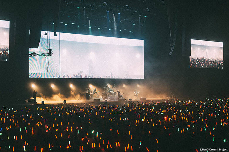 17:36の日没から、0:00を越えて夜明けへ。MyGO!!!!!とAve MujicaがKアリーナ横浜で刻んだ、伝説の境界線。