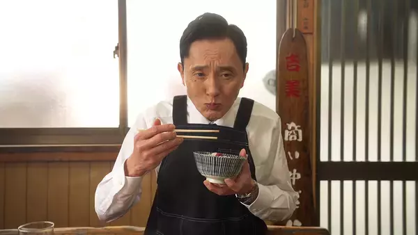 「松重豊演じる井之頭五郎が頬張る料理の数々に心が満たされる！至極のグルメと共に楽しむ「孤独のグルメ」大晦日スペシャル」の画像