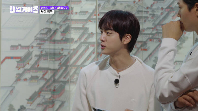 ハンサムを名乗るBTSの"長男"はなぜこんなに愛される？"完全体カムバック"を前に、2025年ソロで躍動したJINとJ-HOPEのスター性が露わになった必見バラエティ