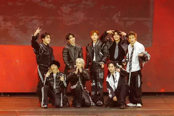 「BTSの完全体復活で勢いづくHYBE勢が躍動！7人の絆が垣間見えたENHYPEN、ヨンジュンのソロも鮮烈なTOMORROW X TOGETHERら、K-POPの勢いを象徴する"国立競技場"の熱狂」の画像