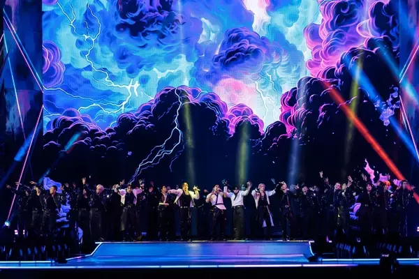 「aespa(エスパ)らしさが光る"蠱惑的"なパフォーマンス！世界を席巻したHUNTR/X(ハントリックス)のカバーにも沸いた「MAMA」の名場面」の画像