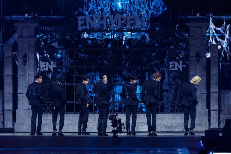 aespa(エスパ)らしさが光る"蠱惑的"なパフォーマンス！世界を席巻したHUNTR/X(ハントリックス)のカバーにも沸いた「MAMA」の名場面