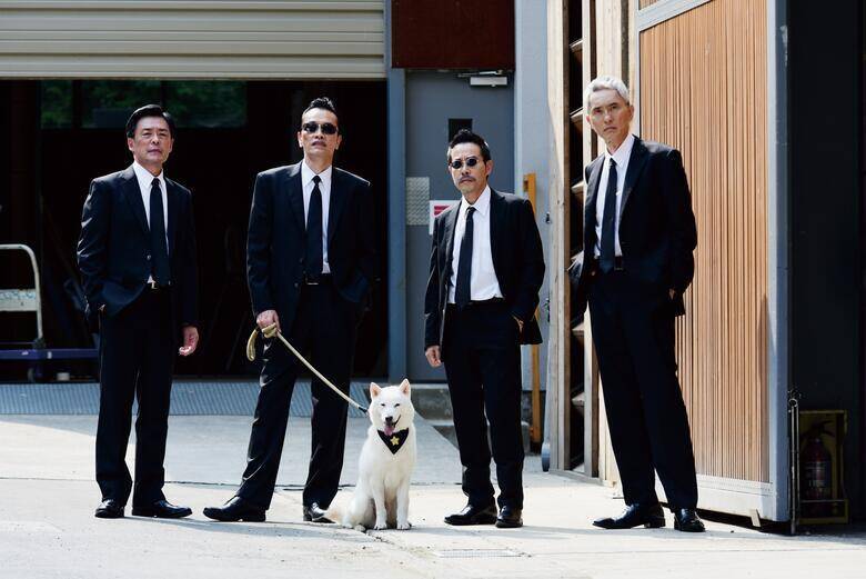 田口トモロヲ、松重豊、光石研、遠藤憲一らバイプレイヤーの個性あふれる演技！役所広司・天海祐希ら豪華俳優陣も出演「バイプレイヤーズ　もしも100人の名脇役が映画を作ったら」