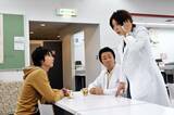「"2時間ドラマの女王"片平なぎさ主演の本格医療サスペンス「女医・倉石祥子２」デビュー間もない板垣李光人にも注目」の画像2