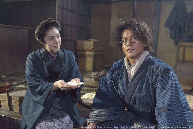 天海祐希×小栗旬が放つ圧倒的存在感！向き合うだけで絵になる名優2人の細やかな演技に注目「お家さん」