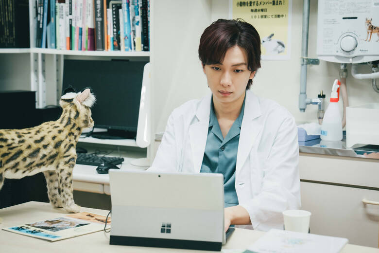 あまりにも綺麗と評判のNAOYA(MAZZEL)の首筋に視線が集中...冨田侑暉(龍宮城)との美しいラブシーンが続く「セラピーゲーム」に集まる反響