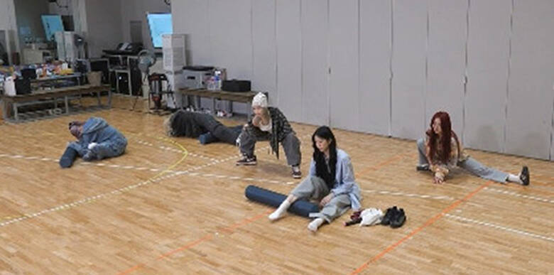 "サムクラ"ことチェウォン＆宮脇咲良の仲良しケミも...LE SSERAFIM(ルセラフィム)メンバーが「ほとんど住んでいます」と明かす、HYBE社屋での過ごし方