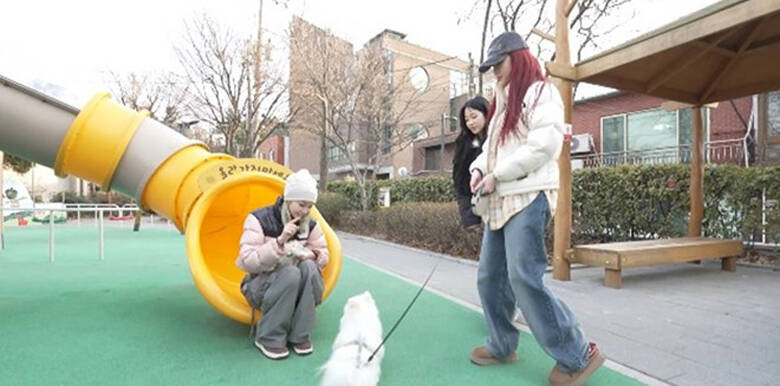 "サムクラ"ことチェウォン＆宮脇咲良の仲良しケミも...LE SSERAFIM(ルセラフィム)メンバーが「ほとんど住んでいます」と明かす、HYBE社屋での過ごし方