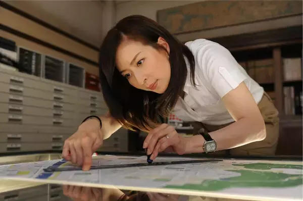 「真矢ミキのチャーミングな魅力が大放出！親しみやすさ満載の女刑事を演じる「捜査地図の女」」の画像