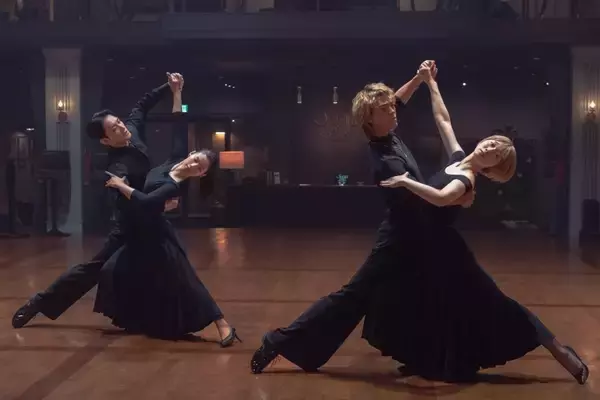 「竹内涼真＆町田啓太の肉体美と情熱がぶつかるNetflix映画『10DANCE』 10種目のダンスが光る競技ダンスの魅力」の画像