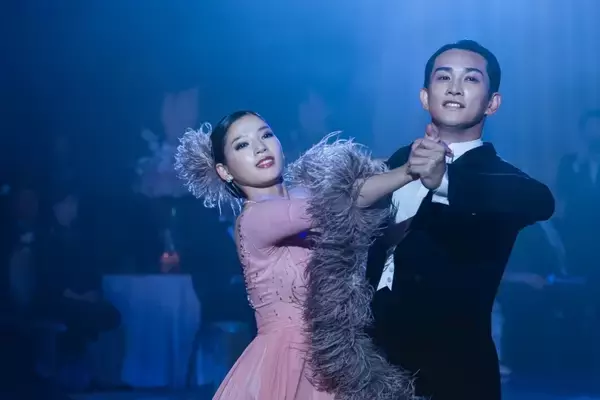 「竹内涼真＆町田啓太の肉体美と情熱がぶつかるNetflix映画『10DANCE』 10種目のダンスが光る競技ダンスの魅力」の画像