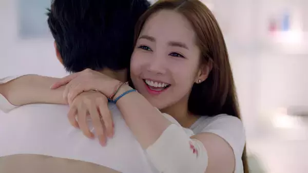 「パク・ミニョンのコロコロ変わる表情に釘付け！可愛らしさ満点の姿を見ることができる「中国ドラマ「時間の都市～ロマンスはいつも予想外～」ノーカット字幕版」」の画像