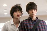 「窪田正孝×山﨑賢人の"裏をかく心理戦"に胸躍る...鬼気迫る演技に圧倒されたドラマ「デスノート」」の画像1