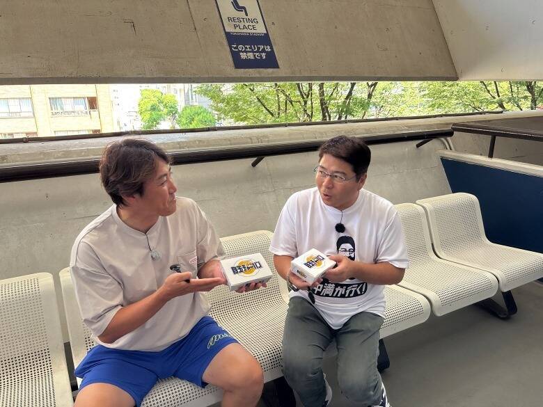 真中満、内川聖一とのハマスタロケを満喫 松尾汐恩＆梶原昂希に期待「横浜DeNAベイスターズを引っ張っていく選手」