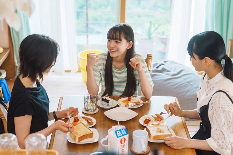 『チェイサーゲームW 水魚の交わり』菅井友香＆中村ゆりか、樹と冬雨の変化した関係性を語る それぞれが考える愛のかたちも