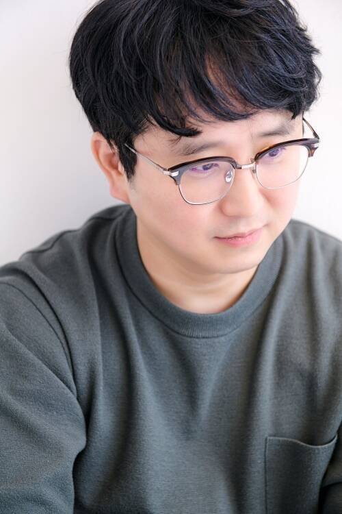 新作韓国ドラマ「第4次恋愛革命 ～出会いはエラー：恋はアップデート～」ユン・ソンホ監督が語る、理系女子とイケメンインフルエンサーの恋物語