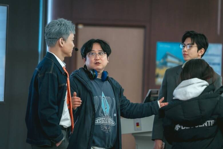 新作韓国ドラマ「第4次恋愛革命 ～出会いはエラー：恋はアップデート～」ユン・ソンホ監督が語る、理系女子とイケメンインフルエンサーの恋物語