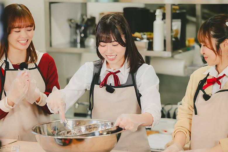 15周年を迎えたラブライブ！シリーズのキャスト・村上奈津実、伊達さゆり、楡井希実が語るメンバーを演じる上での苦悩とは？