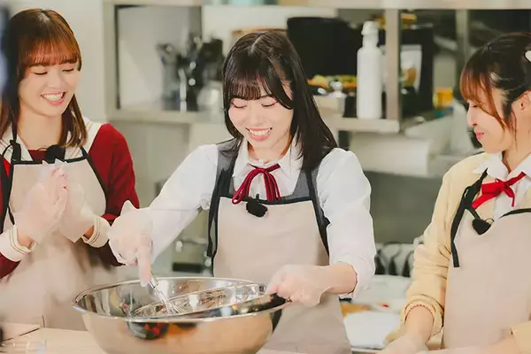 「15周年を迎えたラブライブ！シリーズのキャスト・村上奈津実、伊達さゆり、楡井希実が語るメンバーを演じる上での苦悩とは？」の画像