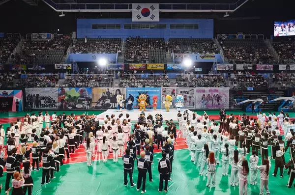 「「紅白」でも注目を集めた&TEAM(エンティーム)、韓国で話題となったKやMAKIら、メンバーたちのフィジカルの強さ」の画像