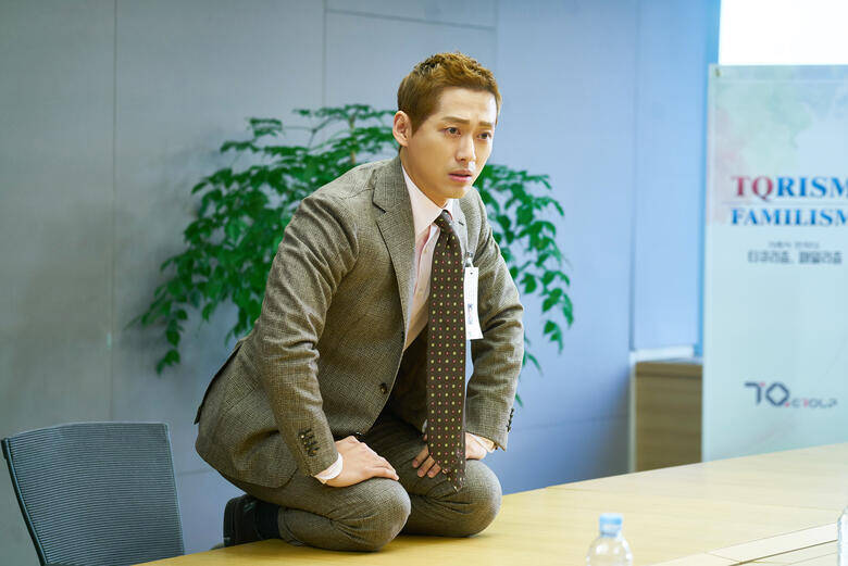ナムグン・ミンの"動"と2PM ジュノの"静"が奇跡の融合 火花を散らす痛快コメディ「キム課長とソ理事～Bravo! Your Life～」